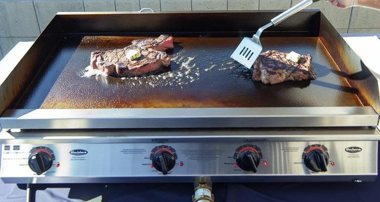 Blackstone Griddle Steak: Restaurant Crust at Home