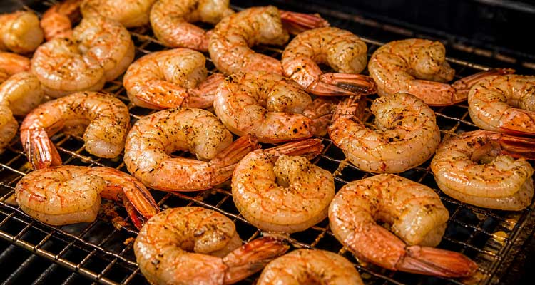 Smoked Shrimp Recipe: Quick & Flavorful Wood-Fired Seafood